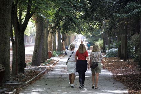 mujeres en burgos|Las mujeres son mayoría en Burgos y más urbanas。